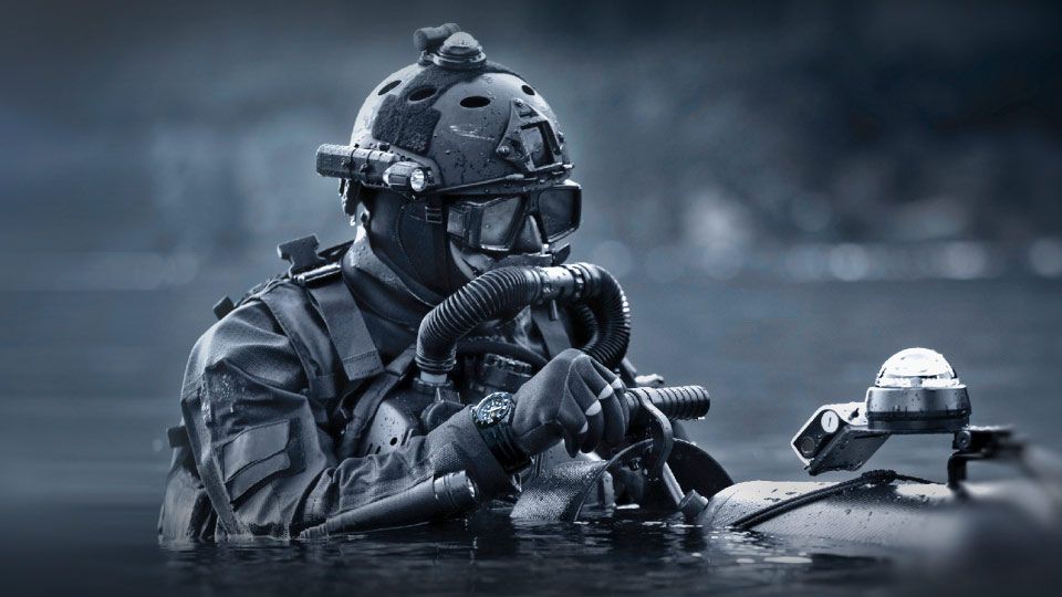 Luminox navy seal klokker